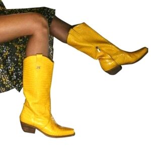 Sam Edelman Yellow Oakland Croc Embossed Western Boots NWOT